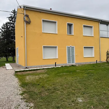 Elena's - Casa Gialla