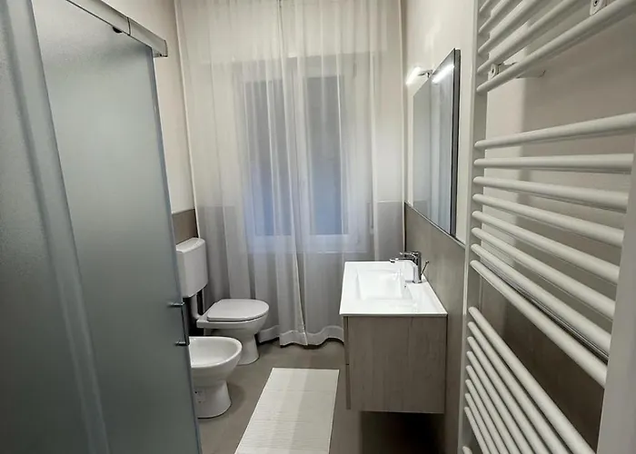 Elena's - Casa Gialla